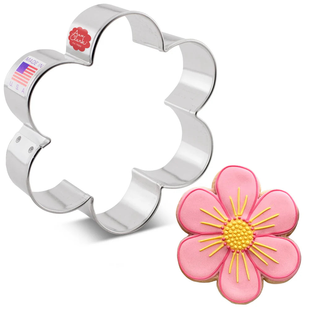 Scalloped Edge Cookie Cutter 3 3/4"