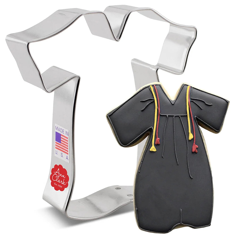Graduation Gown Cookie Cutter 4"