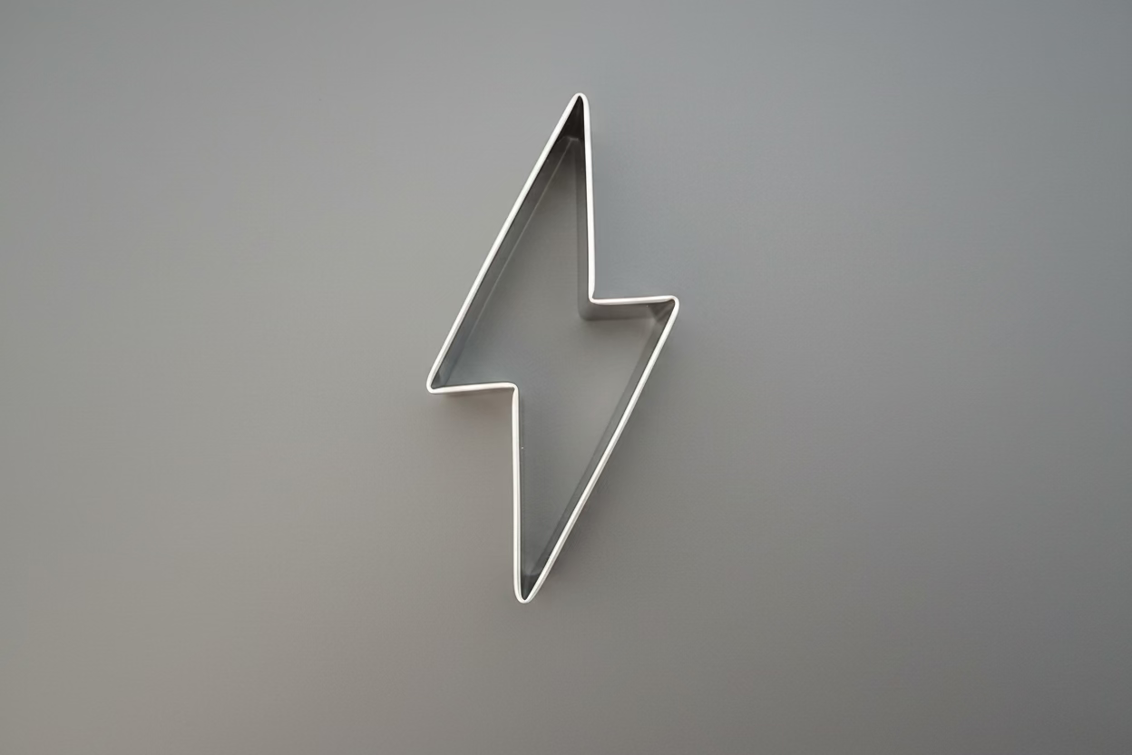 Lighting Bolt Cookie Cutter 3"