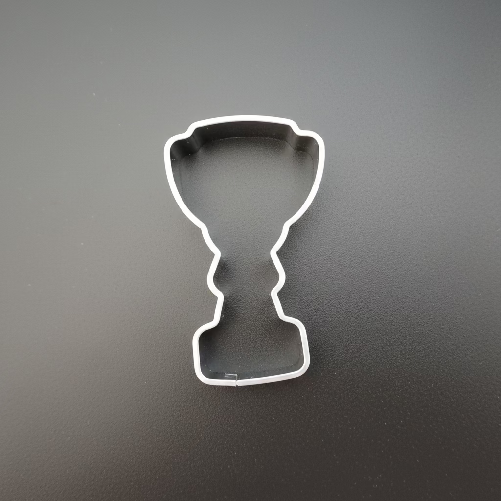 Trophy Cookie Cutter 3.5"